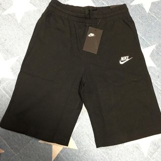 ナイキ(NIKE)のラスト‼️早い者勝ち❤️激安‼️タグ付き✨ショートパンツ‼️新品未着用‼️(パンツ/スパッツ)