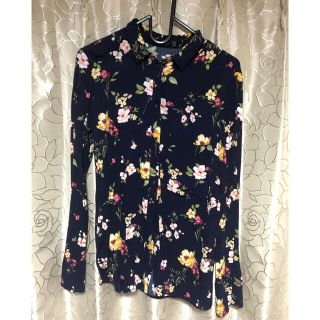 ベルシュカ(Bershka)の花柄シャツ(シャツ/ブラウス(長袖/七分))