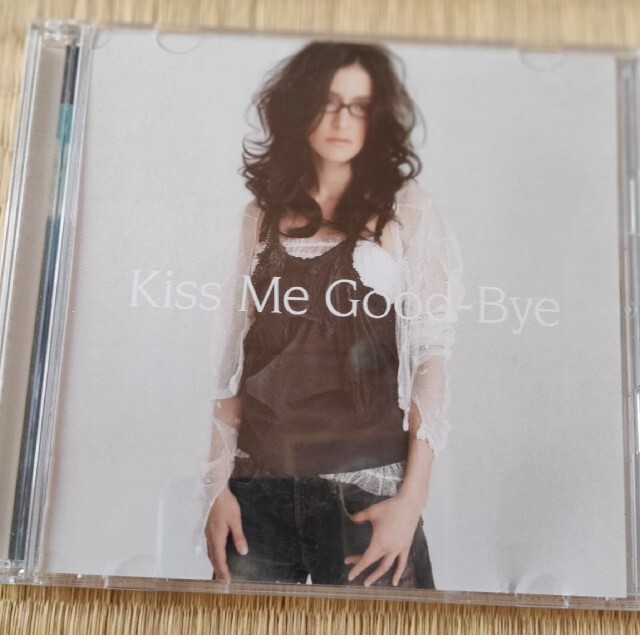 アンジェラ・アキ★kiss me good bye シングル初回限定盤　ファイナ エンタメ/ホビーのCD(ポップス/ロック(邦楽))の商品写真