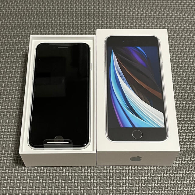 第二世代 iPhone SE 64GB ホワイト