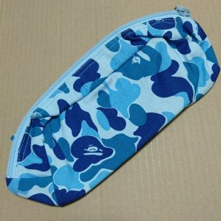 アベイシングエイプ(A BATHING APE)の新品未使用 A BATHING APE カモフラポーチ(その他)