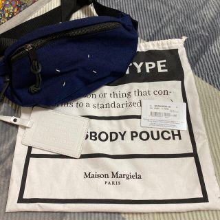 マルタンマルジェラ(Maison Martin Margiela)の　Maison MargielaメゾンマルジェラCROSSBODY POUCH(ショルダーバッグ)