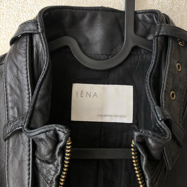 IENA(イエナ)の⭐️人気《IENA》レザージャケット ライダースジャケット 羊革　ダブルポケット レディースのジャケット/アウター(ライダースジャケット)の商品写真