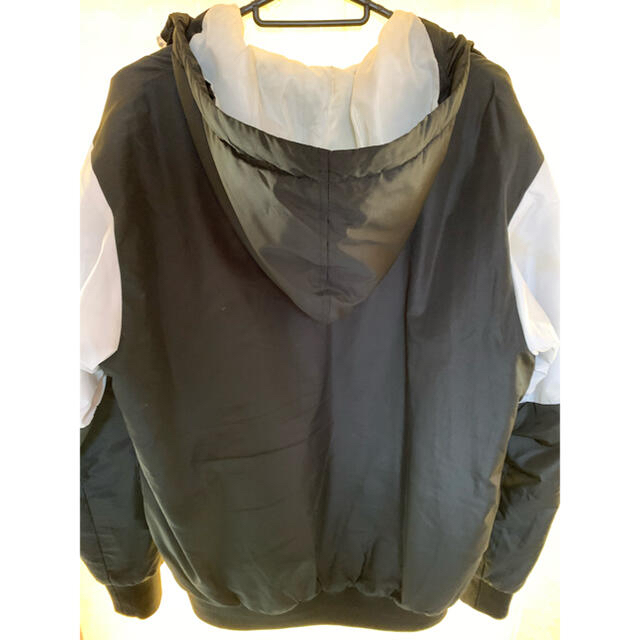 レイダースナイロンジャケット　Mサイズ メンズのジャケット/アウター(ナイロンジャケット)の商品写真