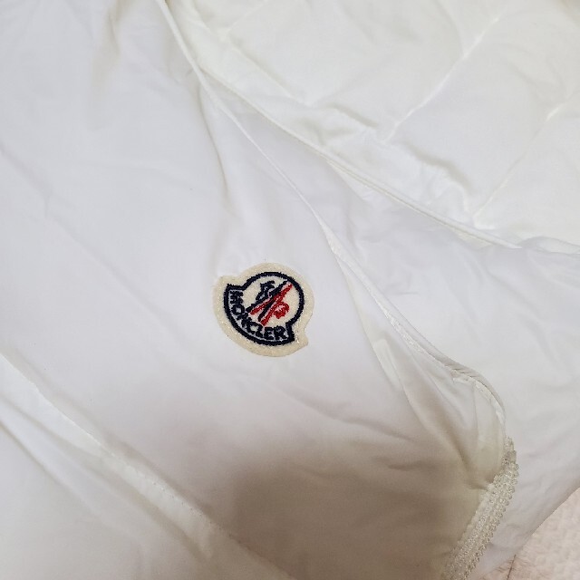 MONCLER(モンクレール)の【モンクレール】ダウン入りおくるみ キッズ/ベビー/マタニティのこども用ファッション小物(おくるみ/ブランケット)の商品写真