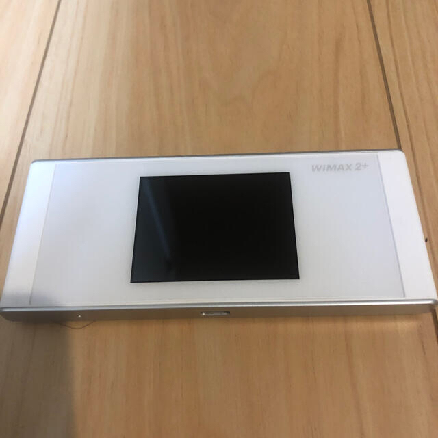 au(エーユー)のWimax Speed Wi-Fi NEXT W05 <送料込> スマホ/家電/カメラのPC/タブレット(PC周辺機器)の商品写真