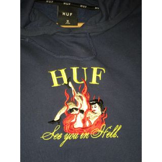 ハフ(HUF)のたかさん売約済み　HUF 刺繍パーカー　M(パーカー)