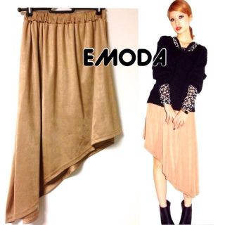 エモダ(EMODA)のEMODA◆ドレープアシメスカート(ひざ丈スカート)