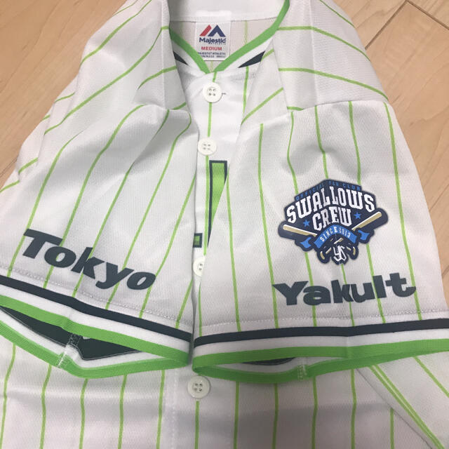 東京ヤクルトスワローズ(トウキョウヤクルトスワローズ)の新品　東京ヤクルトスワローズ　CREWユニフォーム スポーツ/アウトドアの野球(応援グッズ)の商品写真