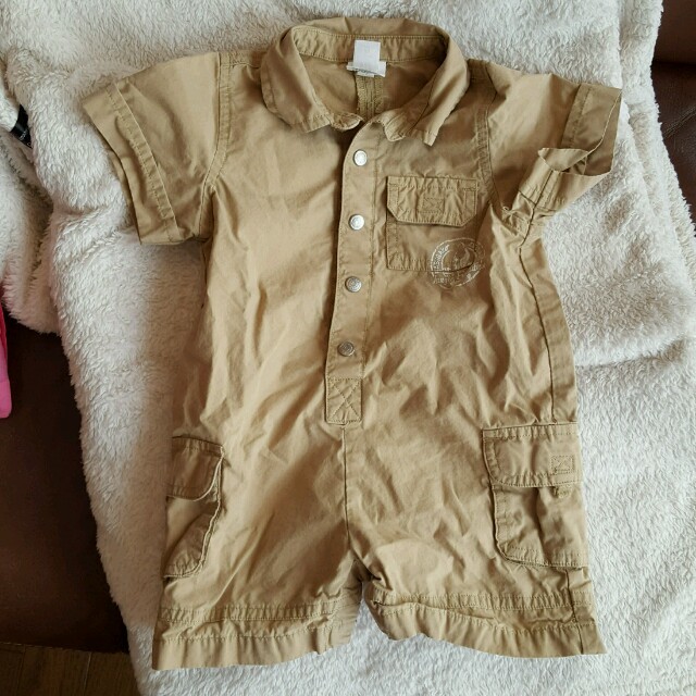 babyGAP(ベビーギャップ)のBABY GAP　ロンパース　つなぎ70 キッズ/ベビー/マタニティのベビー服(~85cm)(ロンパース)の商品写真