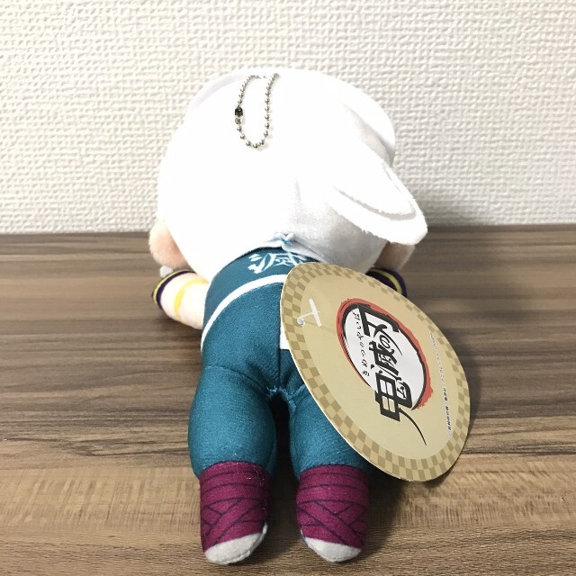 新品 鬼滅の刃 エクストラ寝そべりぬいぐるみ 宇髄天元 エンタメ/ホビーのおもちゃ/ぬいぐるみ(ぬいぐるみ)の商品写真