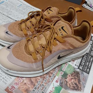 ナイキ(NIKE)のエアマックス　アクシス　27センチ　ブラウン(スニーカー)