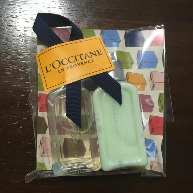 L'OCCITANE(ロクシタン)の専用　[ロクシタン]ミニシャンプー&コンディショナーセット コスメ/美容のヘアケア/スタイリング(シャンプー/コンディショナーセット)の商品写真