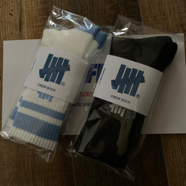 UNDEFEATED ICON CREW SOCK アンディ　靴下