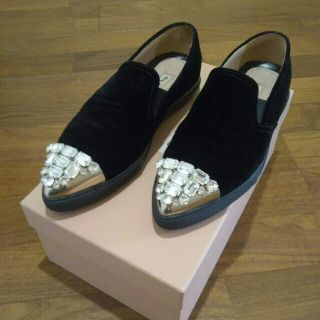 ミュウミュウ ビジュー スリッポン(レディース)の通販 14点 | miumiuの