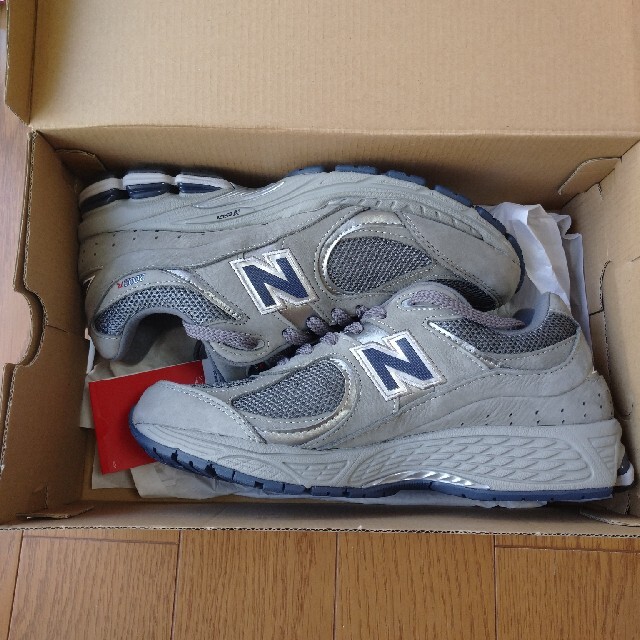 New Balance(ニューバランス)の20AW 新品 New Balance ML2002RA US8 26cm  メンズの靴/シューズ(スニーカー)の商品写真