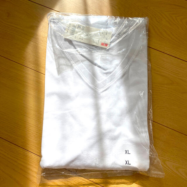 UNIQLO(ユニクロ)のユニクロ　長袖　ＶネックTシャツ レディースのトップス(Tシャツ(長袖/七分))の商品写真