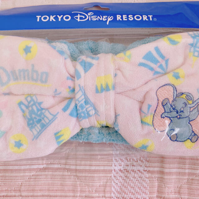 Disney(ディズニー)のディズニー🐭👑ダンボのヘアバンド(新品) エンタメ/ホビーのおもちゃ/ぬいぐるみ(キャラクターグッズ)の商品写真