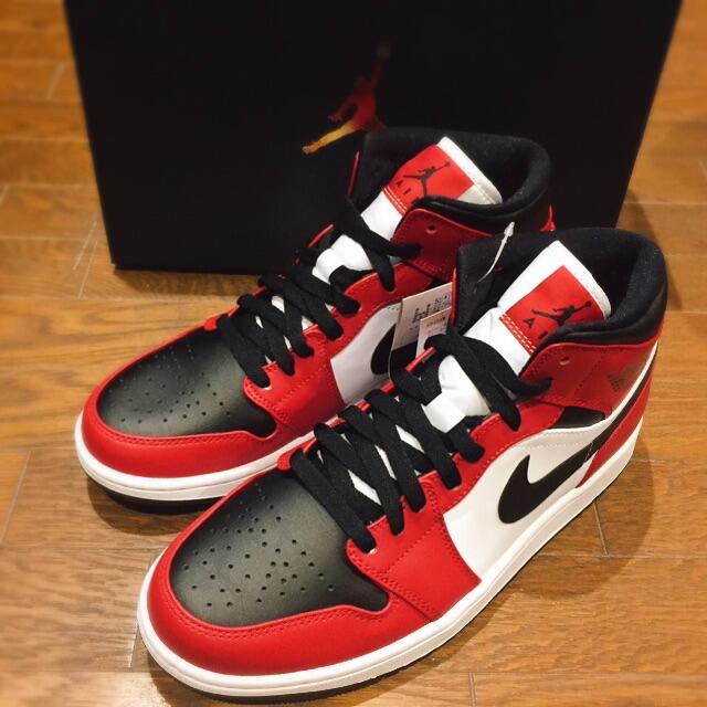 Air Jordan 1 Mid “Chicago Black Toe”靴/シューズ