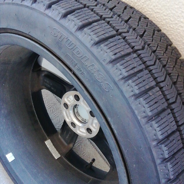 最終 ボルボV40 スタッドレス Rデザイン純正ホイール 225/40r18の通販 最終 ボルボV40 スタッドレス Rデザイン純正ホイール 225/40r18の通販