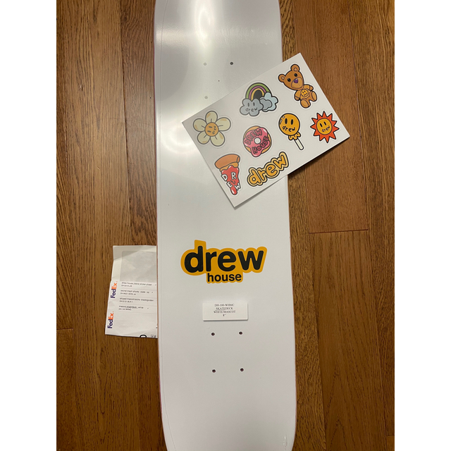 drew house mascot skatedeck white  スポーツ/アウトドアのスポーツ/アウトドア その他(その他)の商品写真