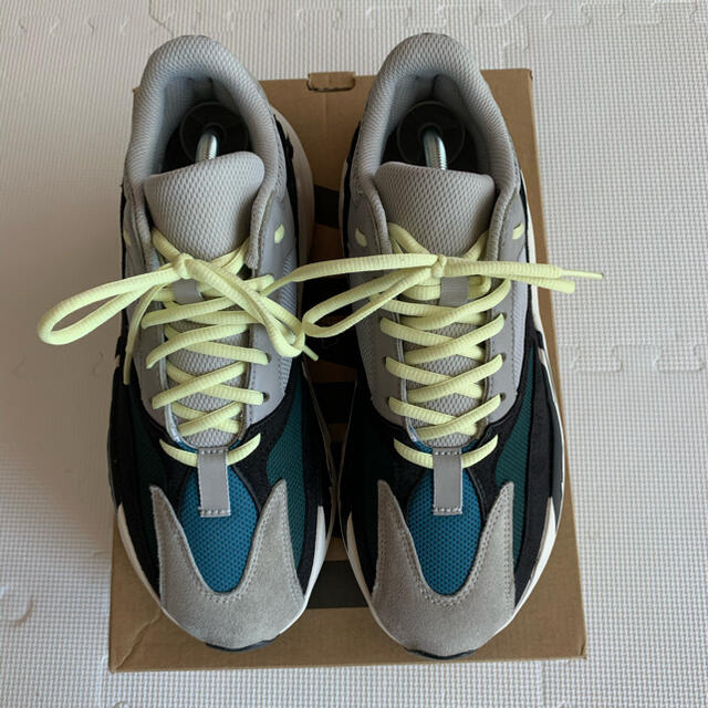 adidas(アディダス)の値下げ　yeezy boost 700 メンズの靴/シューズ(スニーカー)の商品写真