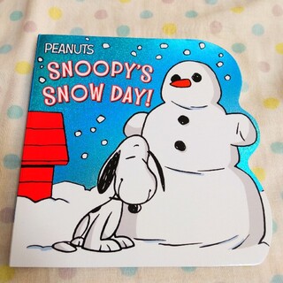 Snoopy 新品 スヌーピー 英語絵本 スヌーピーの雪降る日 の通販 By ちいたん スヌーピーならラクマ