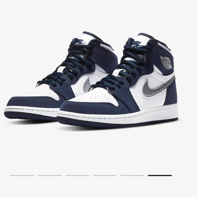 NIKE(ナイキ)のNIKE AIR JORDAN 1 Midnight Navy レディースの靴/シューズ(スニーカー)の商品写真