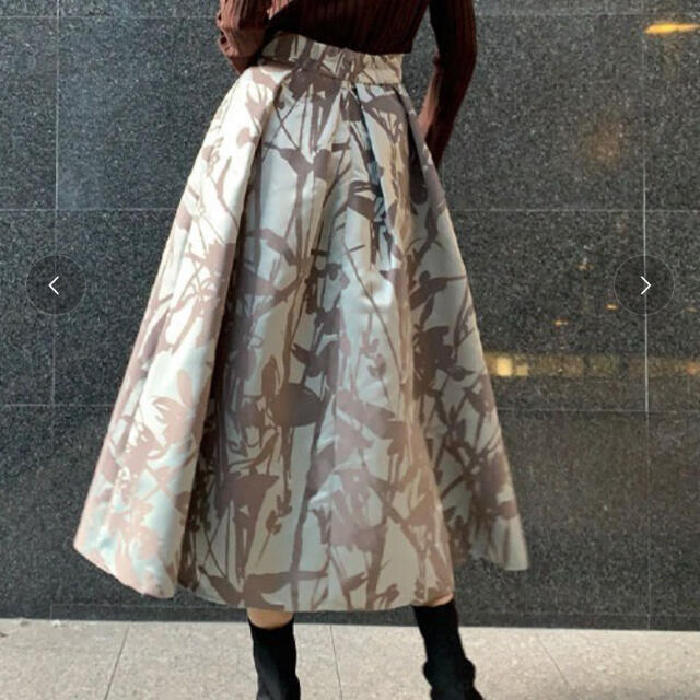 FRAY I.D(フレイアイディー)のフレイアイディー　フロッキーフレアスカート　サイズ0 レディースのスカート(ひざ丈スカート)の商品写真
