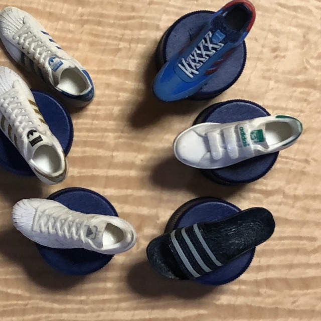 PEPSI：adidasスニーカーボトルキャップ