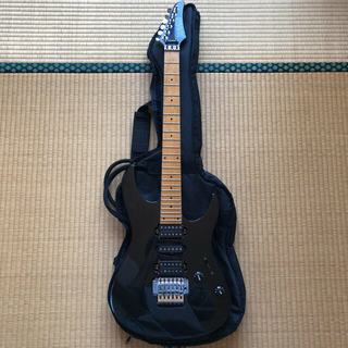 ヤマハ　エレキギター  421M