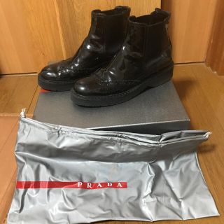 プラダ(PRADA)のプラダ　エナメル　黒　サイドゴアブーツ(ブーツ)