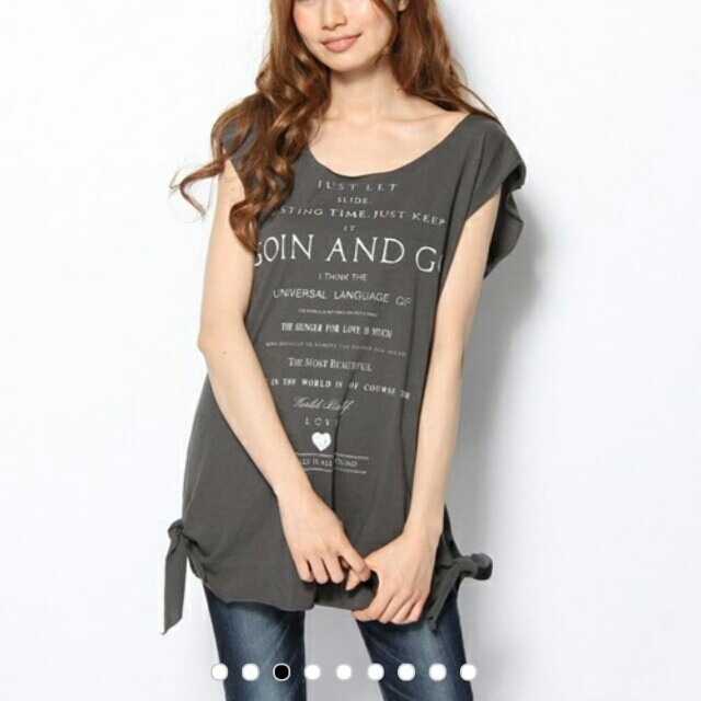 Avan Lily(アバンリリー)のアヴァンリリーTシャツ2枚セット レディースのトップス(Tシャツ(半袖/袖なし))の商品写真