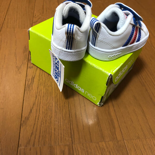 adidas(アディダス)のアディダス　10センチ キッズ/ベビー/マタニティのベビー靴/シューズ(~14cm)(スニーカー)の商品写真