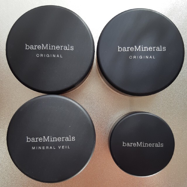 bareMinerals(ベアミネラル)の【新品】ベアミネラル４点セット コスメ/美容のベースメイク/化粧品(ファンデーション)の商品写真