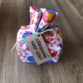 ラッシュ(LUSH)のボディソープ(タオル/バス用品)