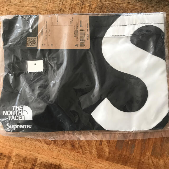 Supreme(シュプリーム)のsupreme the north face Logo Shoulder Bag メンズのバッグ(ショルダーバッグ)の商品写真