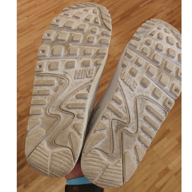 NIKE(ナイキ)のAirmax90 essential white 中古 26.5 メンズの靴/シューズ(スニーカー)の商品写真
