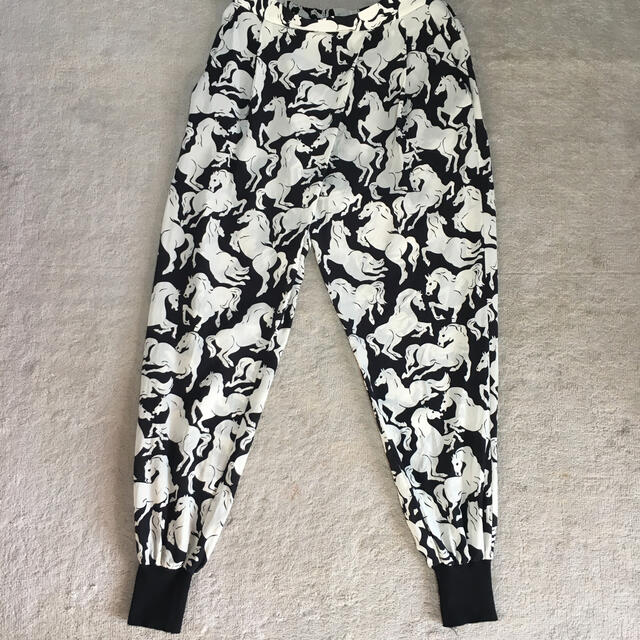 あゆん様専用です☆ Stella McCartney 馬柄 トラウザーズ 36 | フリマアプリ ラクマ