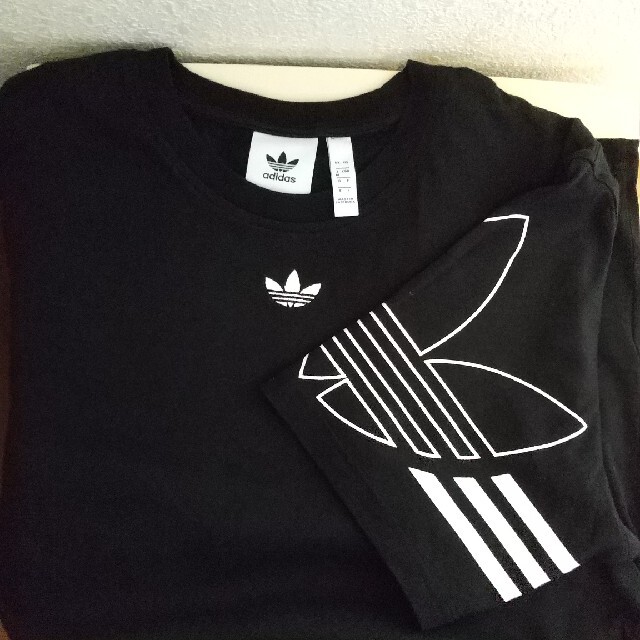 adidas(アディダス)のこんたぁ様専用 アディダス オリジナルロゴ Tシャツ メンズのトップス(Tシャツ/カットソー(半袖/袖なし))の商品写真