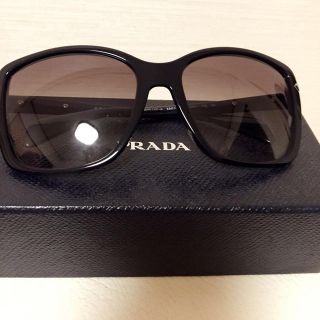 プラダ(PRADA)のPrada サングラス 取り置きです(サングラス/メガネ)