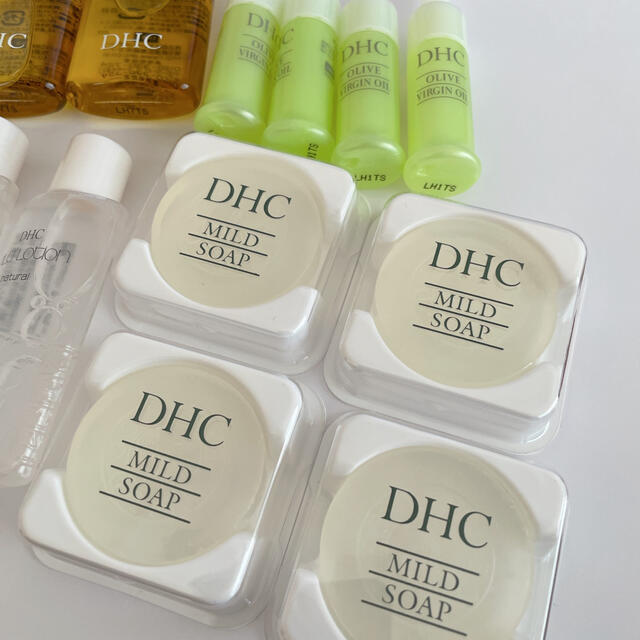 DHC(ディーエイチシー)の新品未使用　DHC  スキンケアトラベルセット　4セット コスメ/美容のスキンケア/基礎化粧品(化粧水/ローション)の商品写真