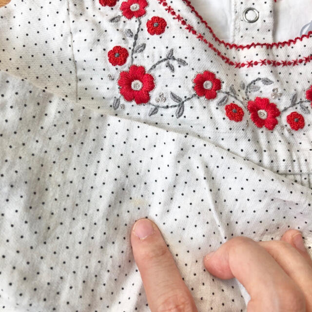 PETIT BATEAU(プチバトー)のプチバトー★ロンパース&パンツセット キッズ/ベビー/マタニティのベビー服(~85cm)(ワンピース)の商品写真