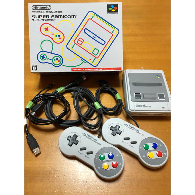 【美品】任天堂クラシックミニ　スーパーファミコン