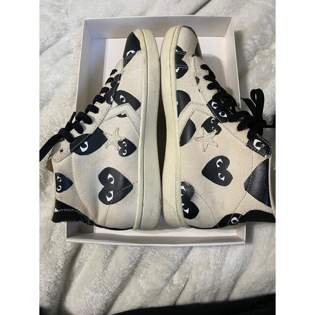 COMME des GARCONS(コムデギャルソン)の中古　cons PLAY COMME des GARCONS コムデギャルソン  メンズの靴/シューズ(スニーカー)の商品写真