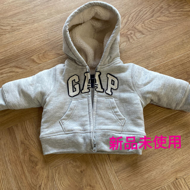 babyGAP(ベビーギャップ)のベビーギャップ  ボアパーカー60男の子女の子 キッズ/ベビー/マタニティのベビー服(~85cm)(ジャケット/コート)の商品写真