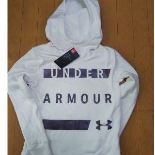 アンダーアーマー(UNDER ARMOUR)の新品タグ付き　UNDER ARMOUR　アンダーアーマートレーナー(パーカー)