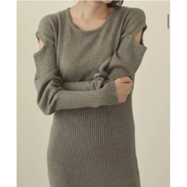 TODAYFUL(トゥデイフル)のlouren shoulder cut knit onepiece  レディースのワンピース(ロングワンピース/マキシワンピース)の商品写真