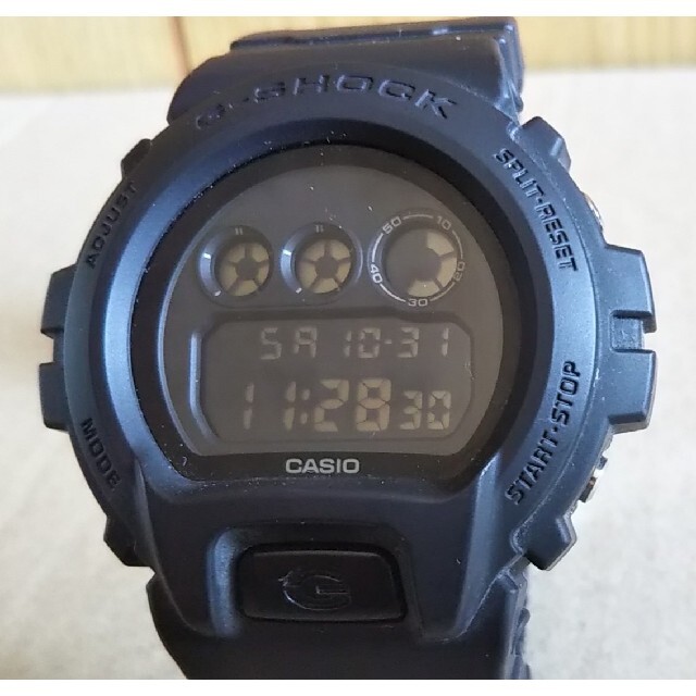 G-SHOCK(ジーショック)のCASIO カシオ G-SHOCK DW-6900BBN  デジタル 腕時計 メンズの時計(腕時計(デジタル))の商品写真