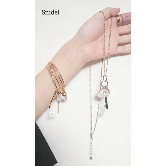 SNIDEL(スナイデル)のsnidel ストーン＆タッセル ゴールドアクセセット ブレスレット＆ネックレス レディースのアクセサリー(ブレスレット/バングル)の商品写真